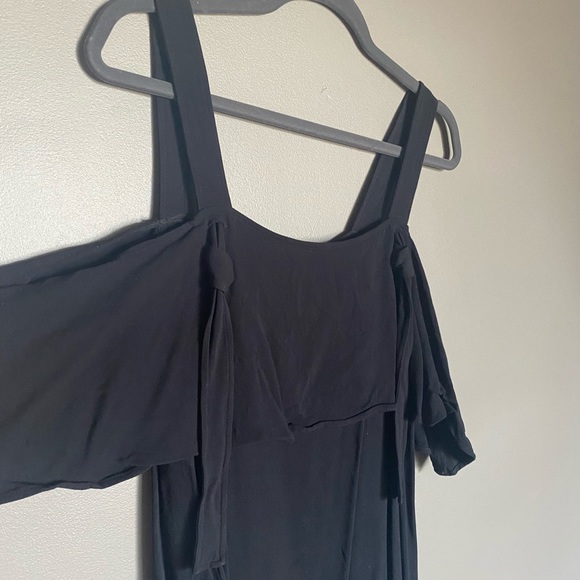 Black Aritzia Dress with drop flutter sleeves - Picture 2 of 4
